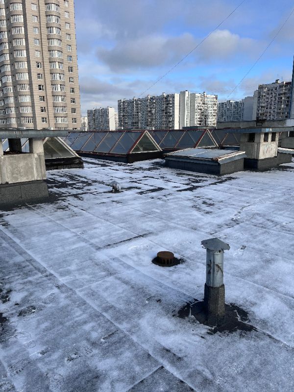Обследование кровли школы в Крылатском